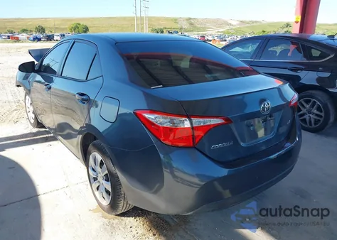 2015 Toyota Corolla Le z USA, uszkodzony, nr VIN 5YFBURHE9FP363333